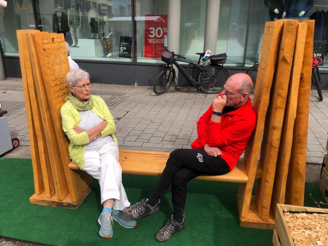 Erzählbänkle Anne und Wolfgang Erzählbänkle Anne und Wolfgang